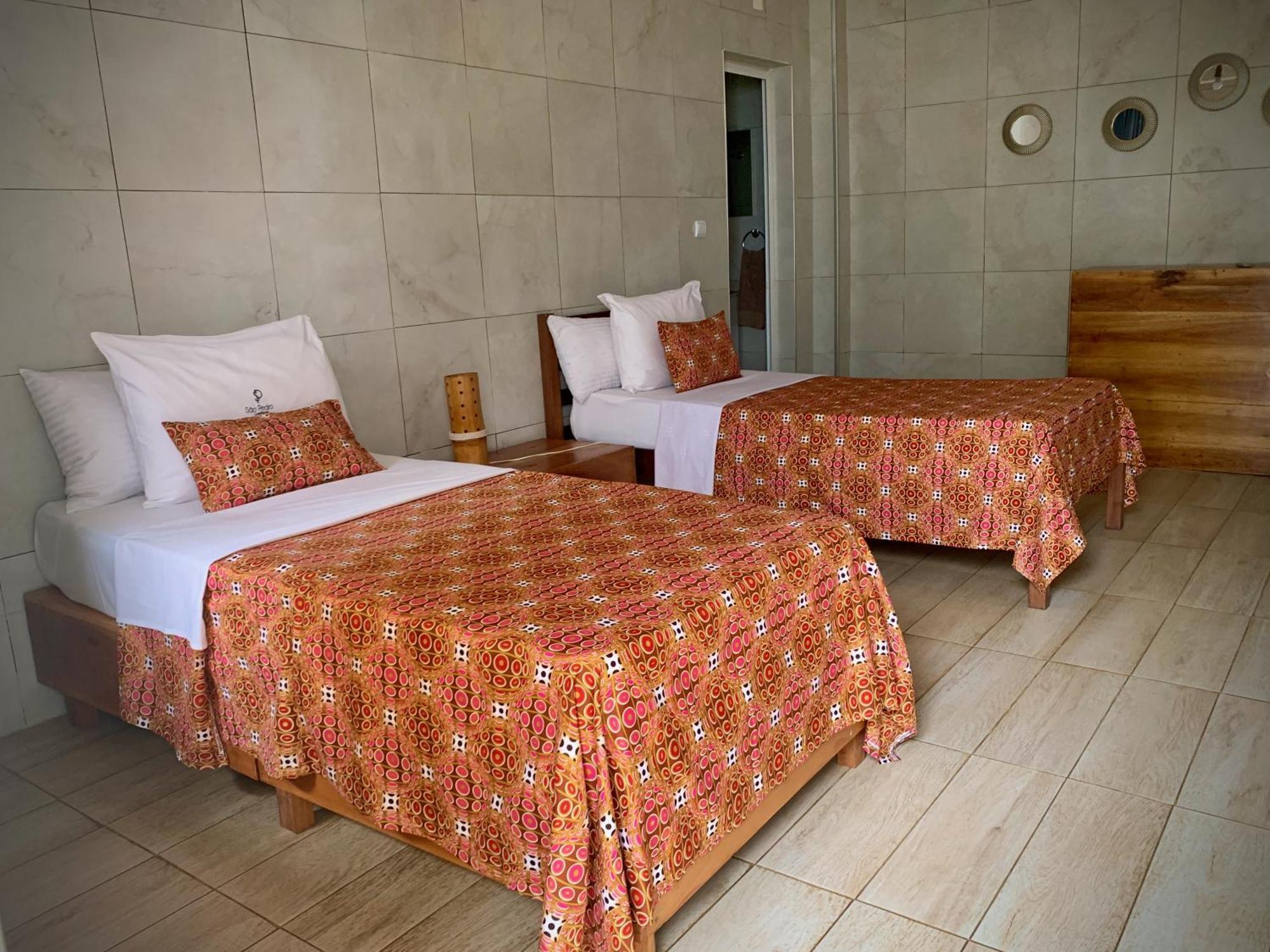 Sao Pedro Guesthouse Сан-Томе Экстерьер фото